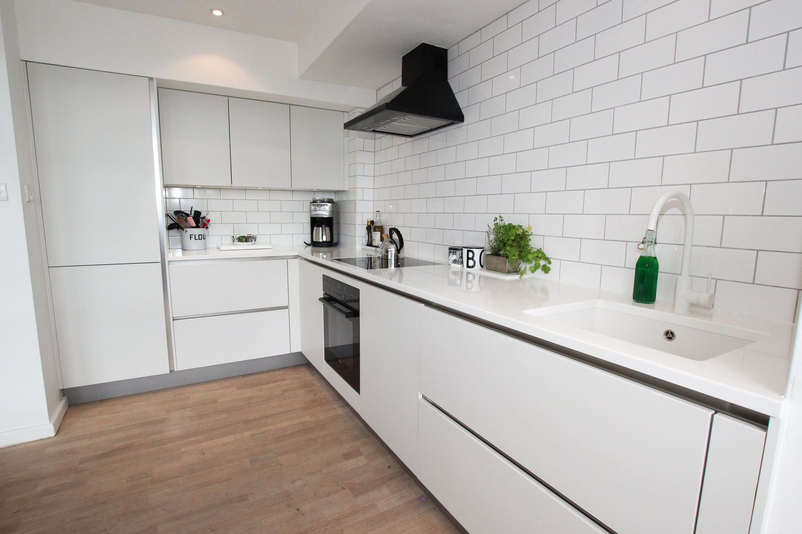 Bethnal Green kitchen splashback tiling